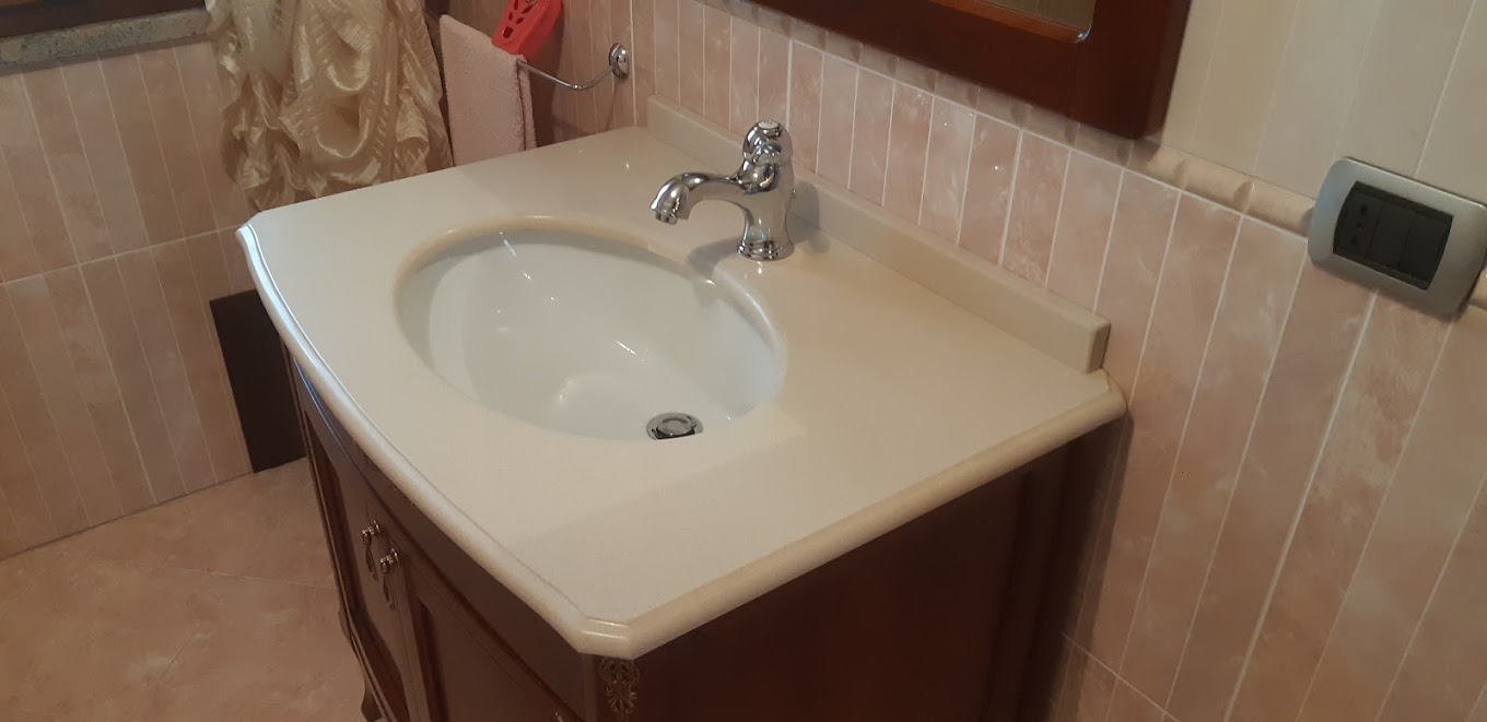Lavello in marmo lavorato a mano dalla Marmeria Deidda